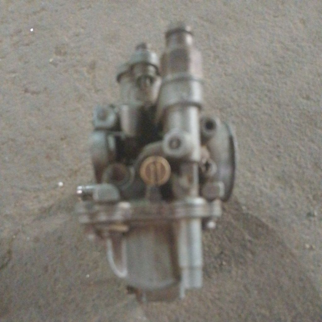 Karbulator vega R lama/ cripton bekas copotan
