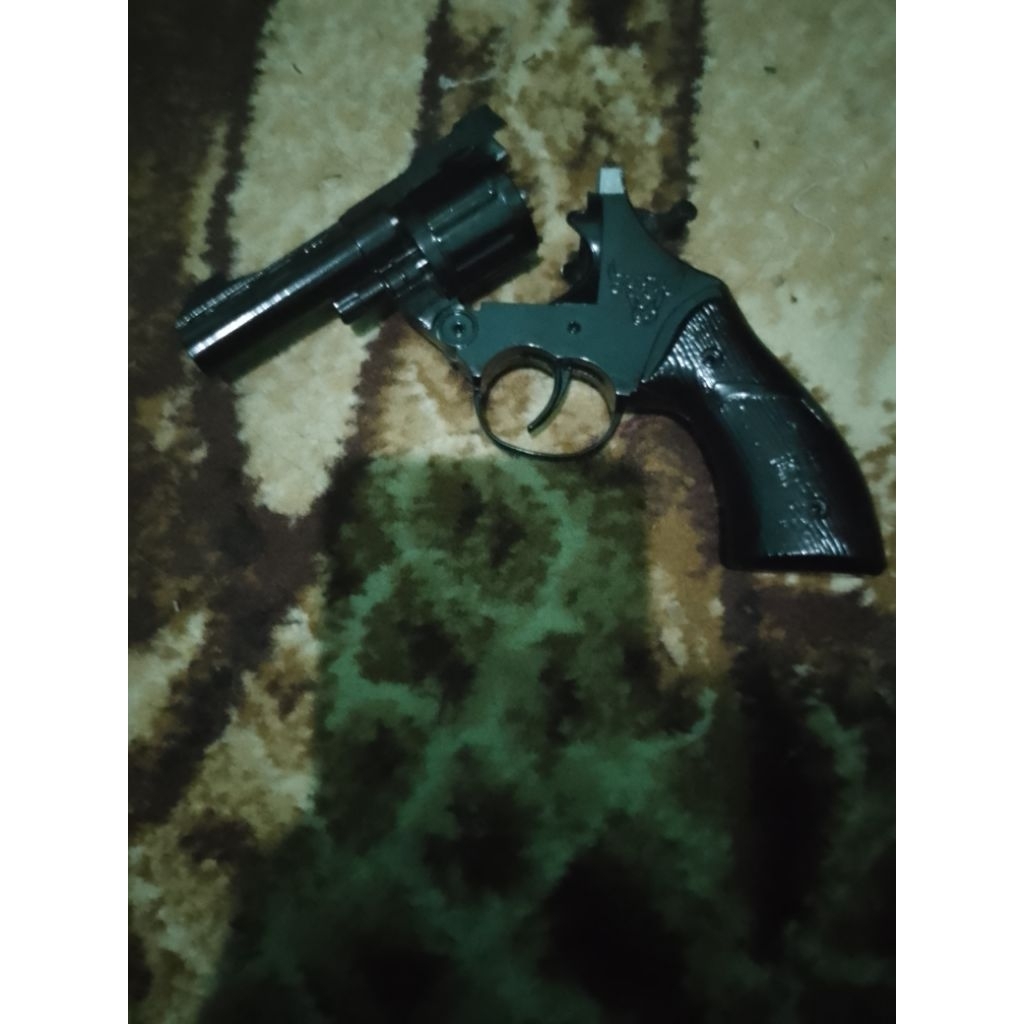 pistol maenan dompis era 90an full metal/logam