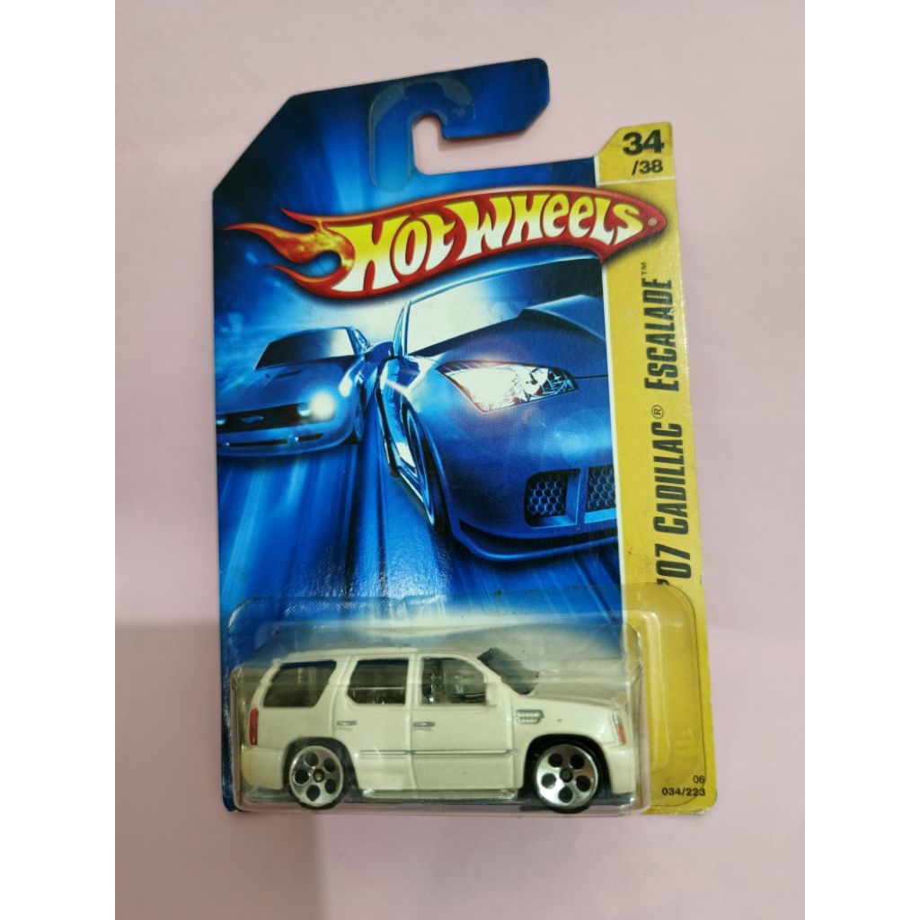 HOTWHEELS 2007 FIRST EDITION '07 CADILLAC ESCALADE
