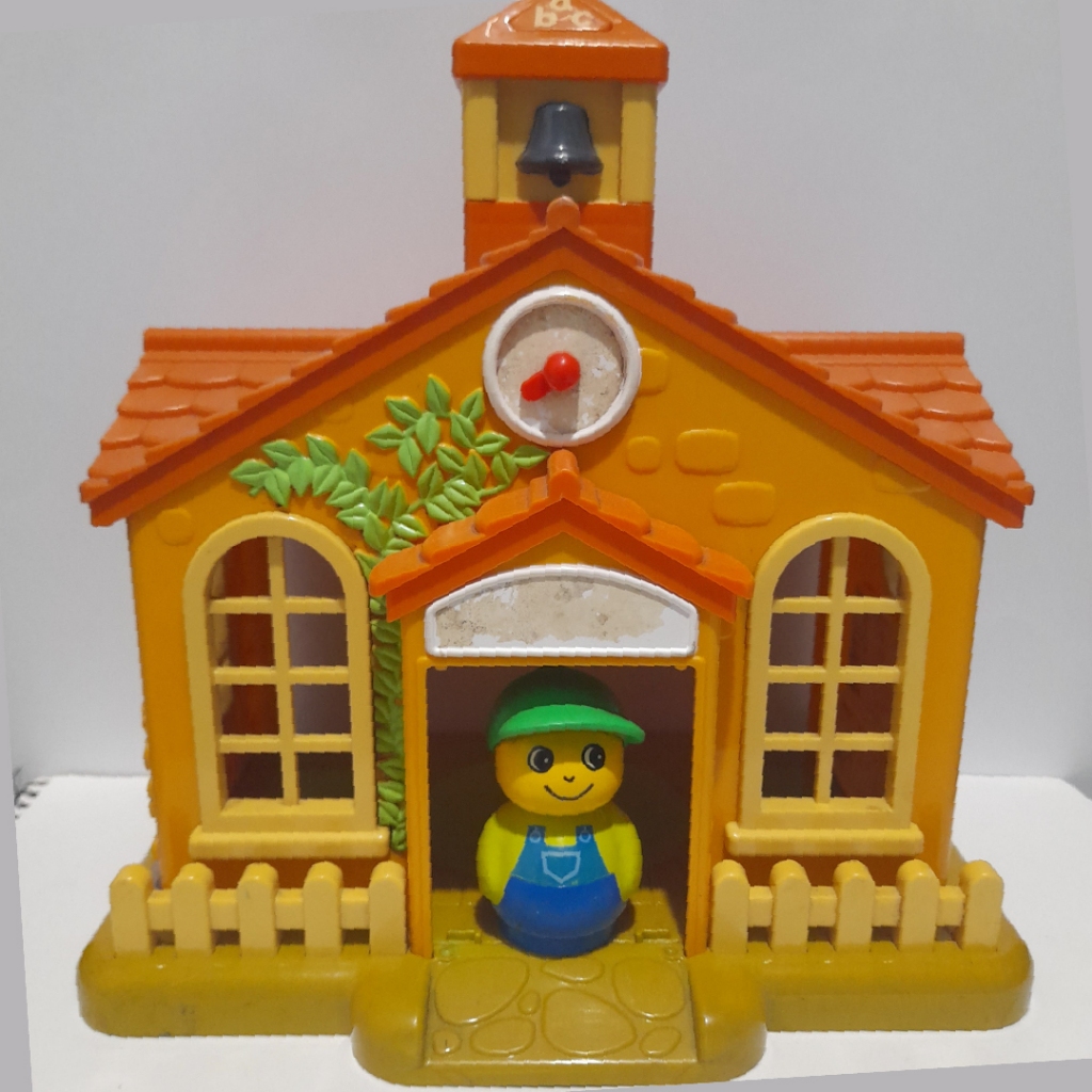 ELC Happyland Sunflower Preschool playset (Second)