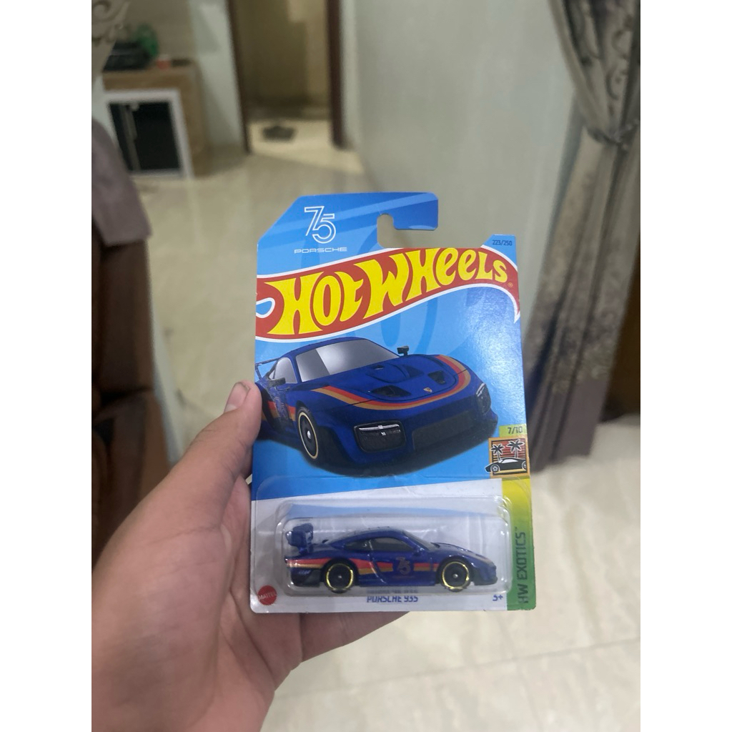 hot wheels porsche 935