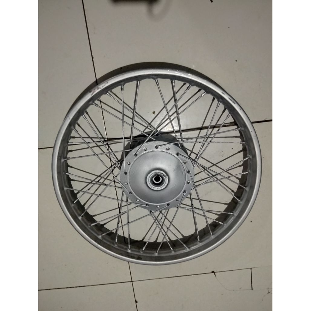 velg/pelek jari jari teromol bagian depan buat motor Astrea grand/Supra fit lama/legenda Supra x lam