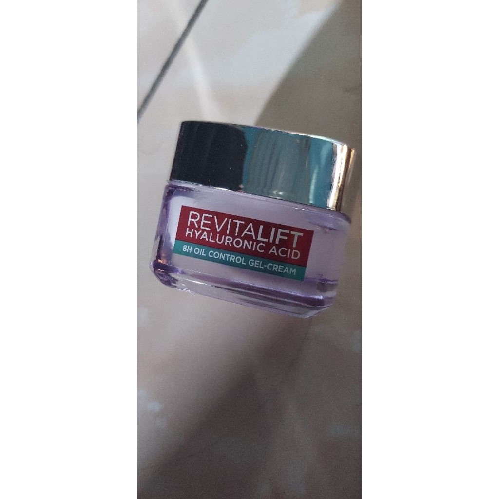 LOREAL REVITALIFT HYALURONIC ACID 8H OIL CONTROL GEL CREAM (PRELOVED 50%)