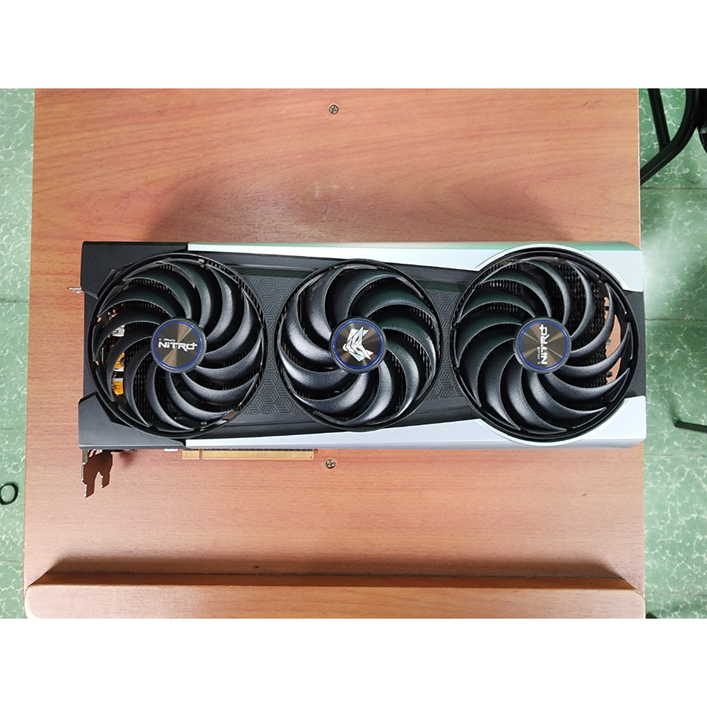 Sapphire Nitro+ AMD Radeon RX 6800 16GB – Bekas, Normal, Kencang