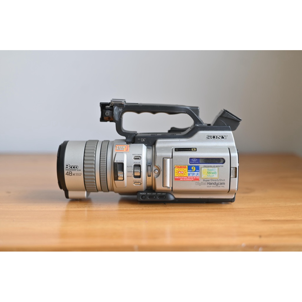 CAMCORDER SONY VX2000 RARE