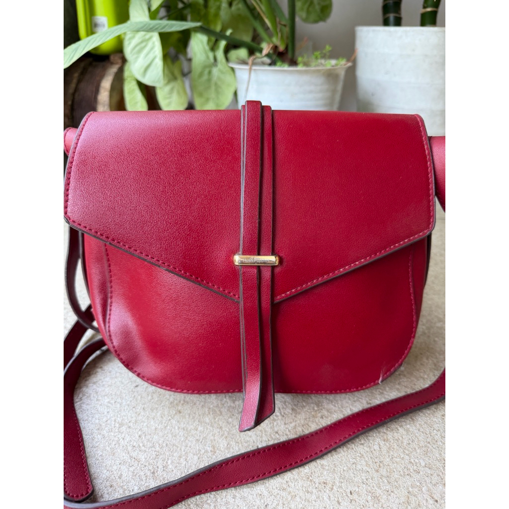 Preloved Tas Hush Puppies