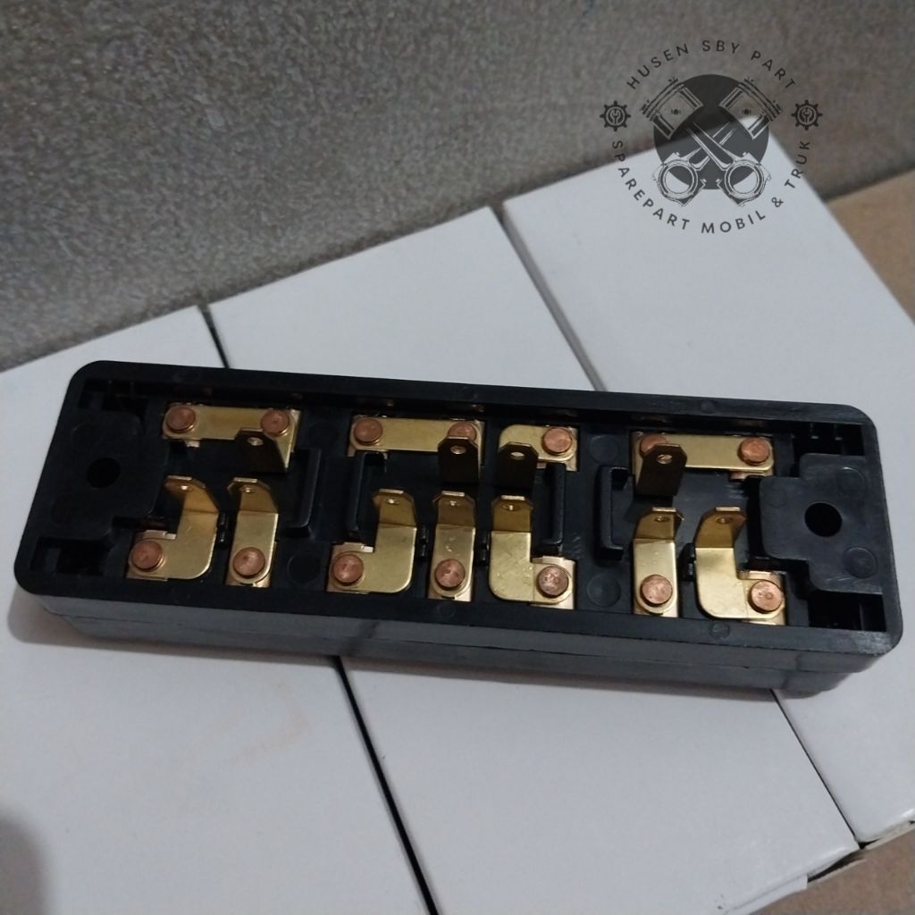 BOX SEKRING L300 / Fuse Box Rumah Sekring Sikring Untuk Mobil Mitsubishi L300 L 300 Bensin / Diesel