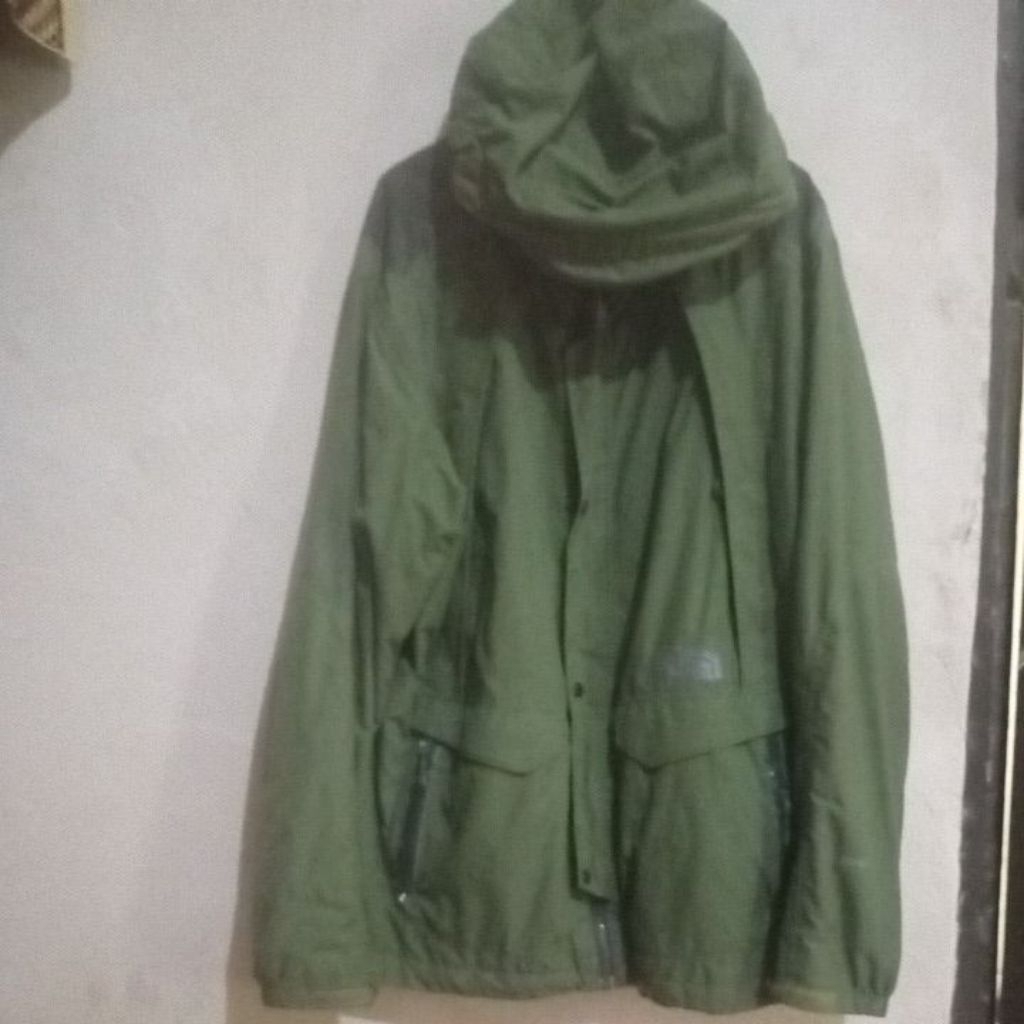 Jaket gropcor  outdoor (TNF) The North Face hyvent second original100%