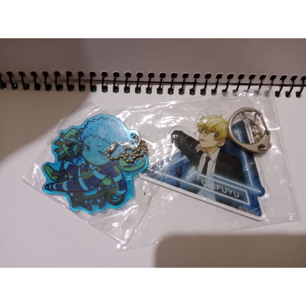 Official merch anime Tokyo Revengers