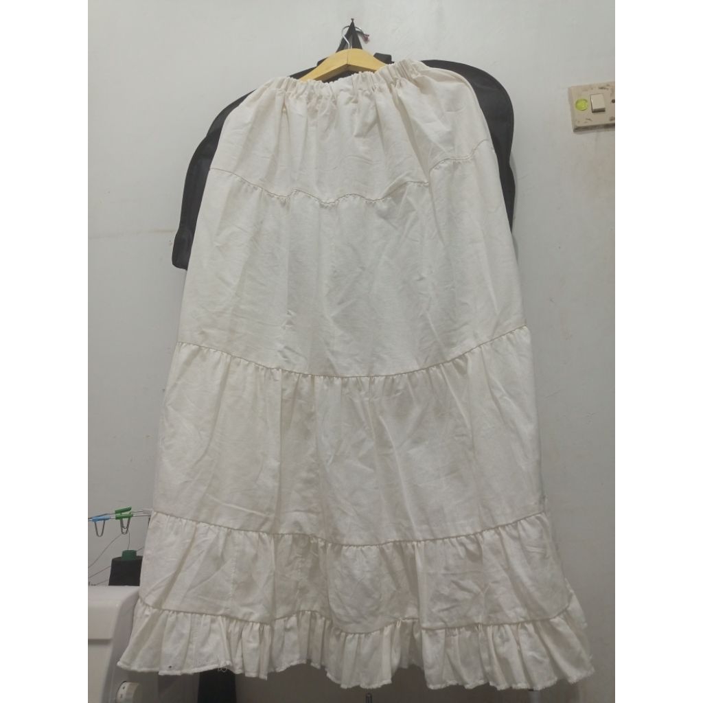Rok Putih Katun Linen