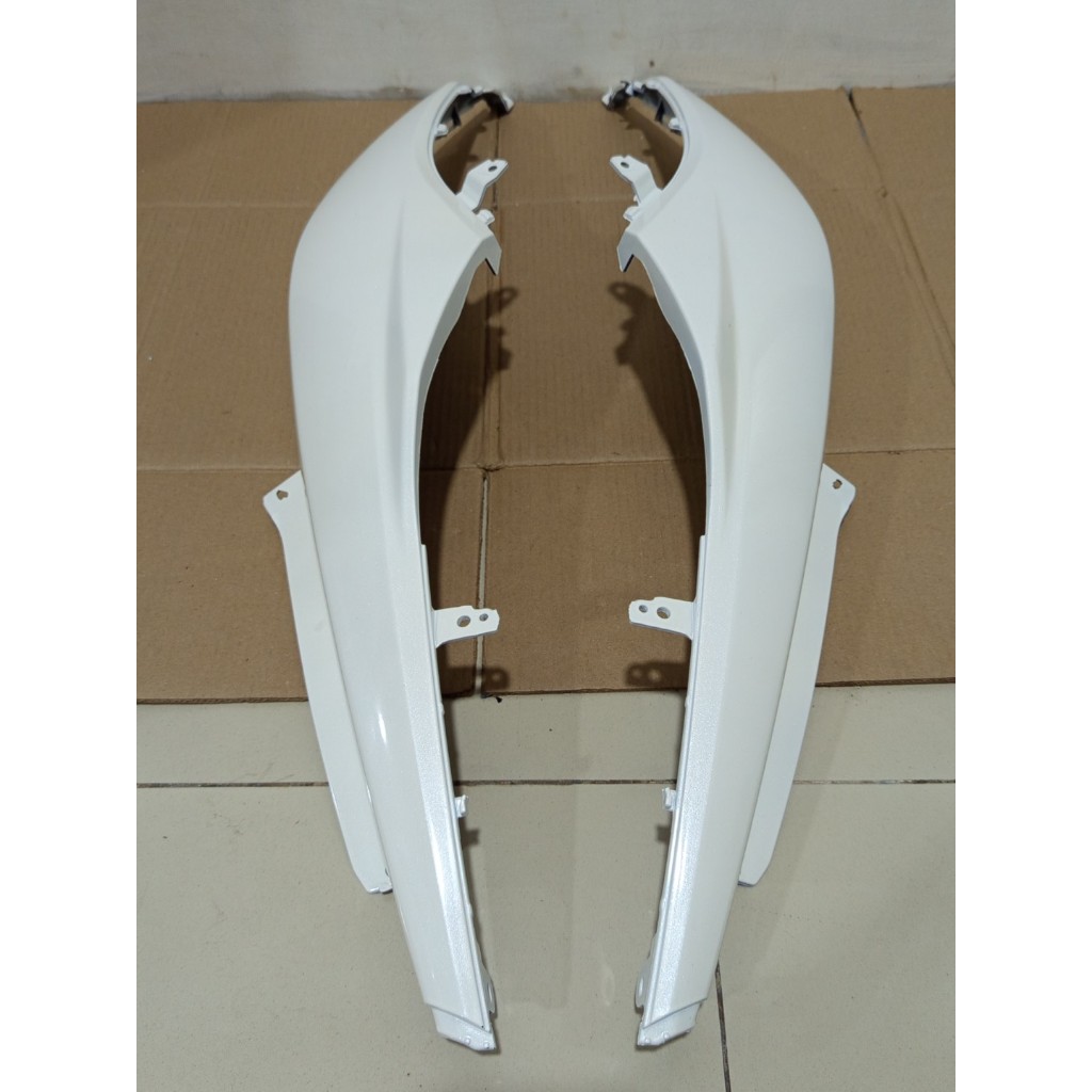 Cover Body Belakang Yamaha Mio Soul GT 115 Bodi Samping Mio Soul GT PUTIH Tenshi