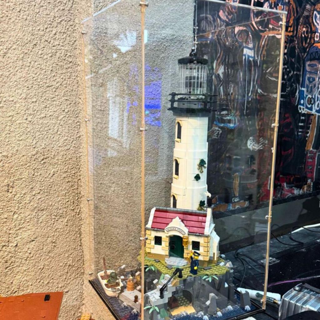 Build Acrylic - Display Box Acrylic untuk LEGO Ideas 21335 Motorized Lighthouse