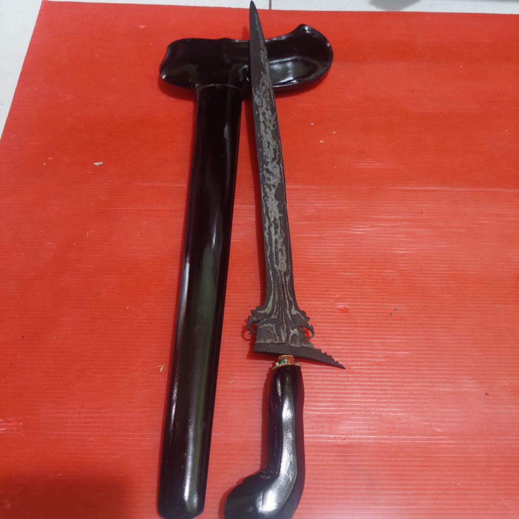keris karno tinanding