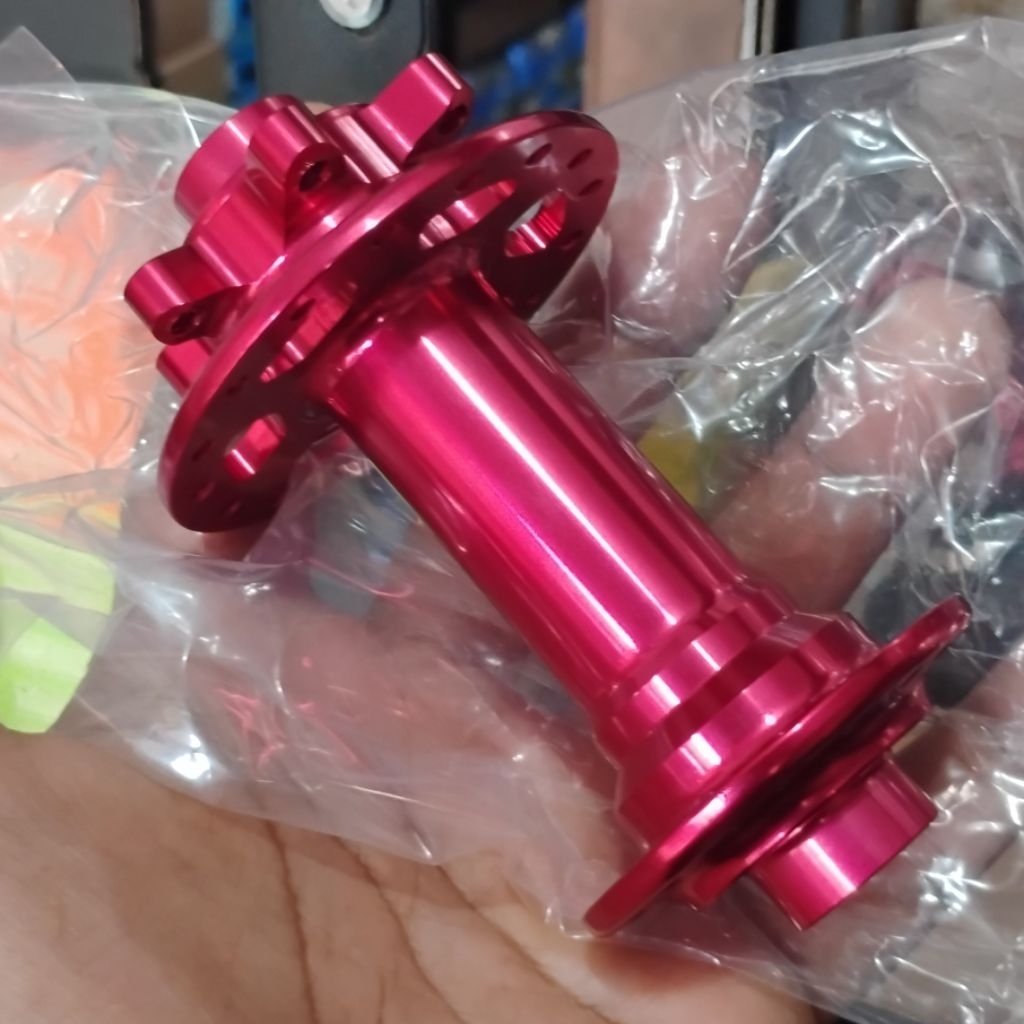 Hub TA15 x 110 mm Boost 32 Hole Nautilus Rakac