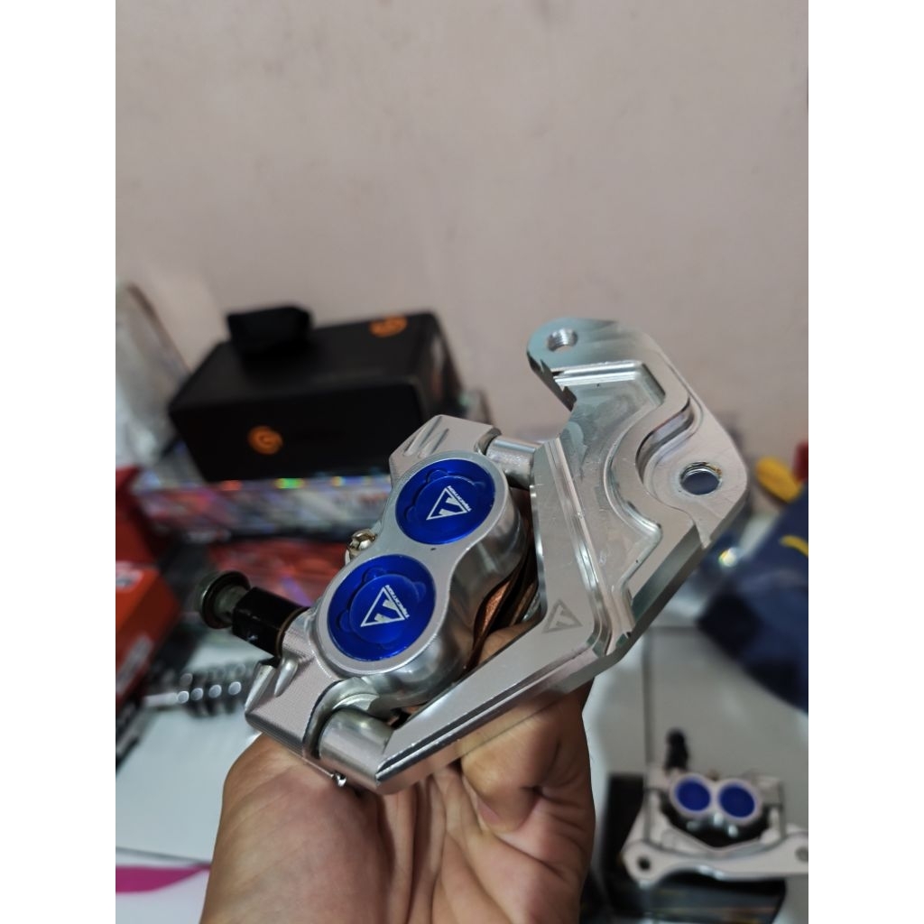kaliper tracktion nmax new