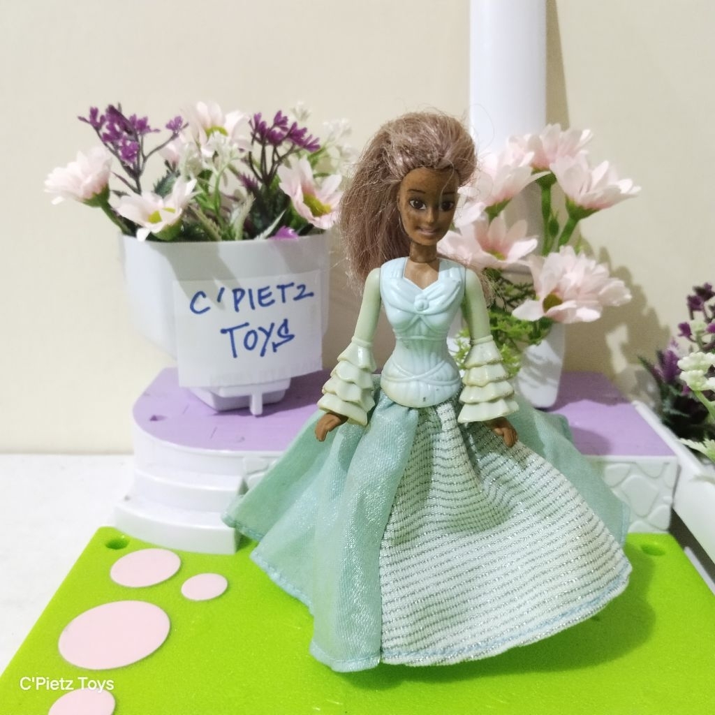 Figure McDonalds Mattel Barbie Rayla - Barbie and The Magic of Pegasus Series