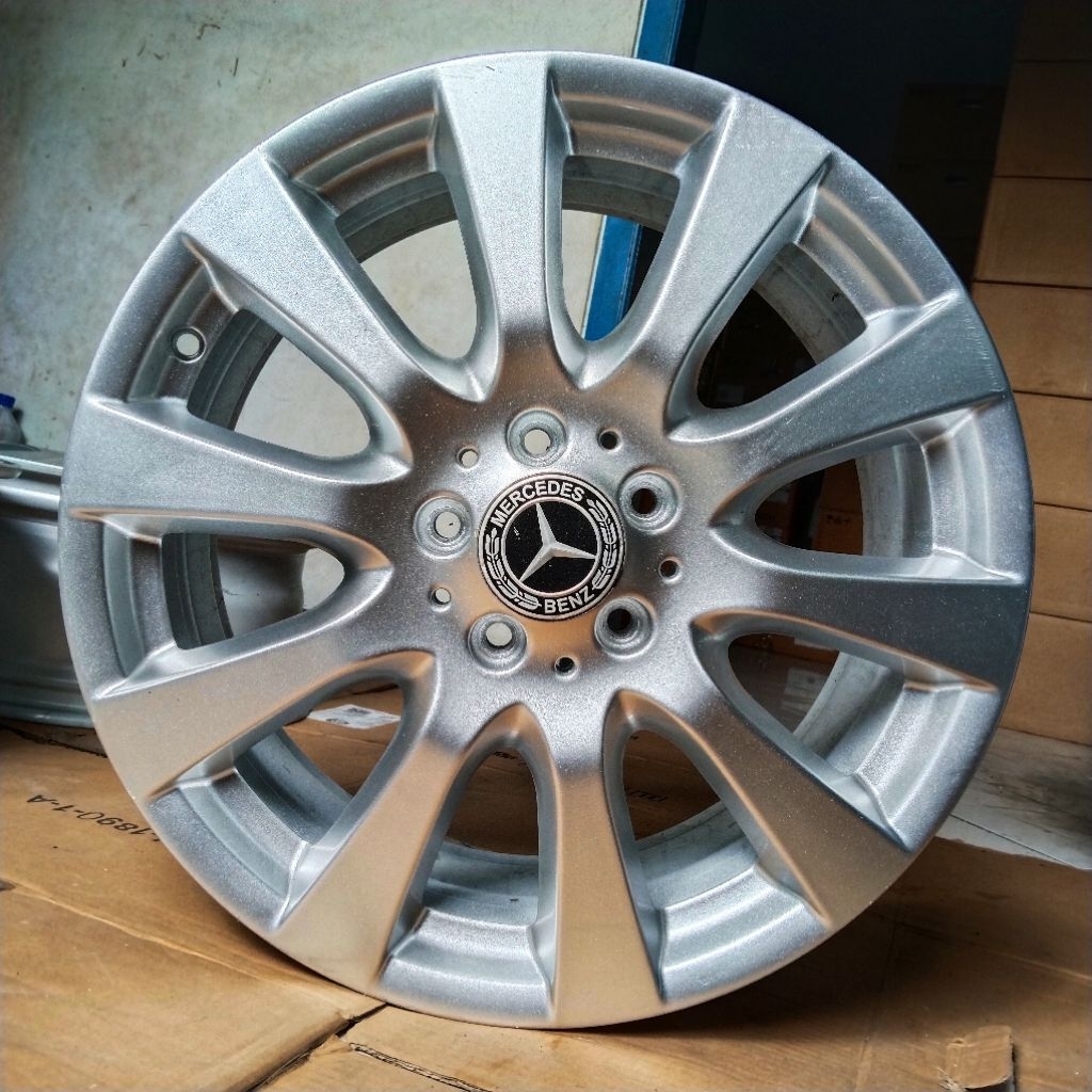 Velg Oem Mercedes Benz R Class W251 R18 Pcd 5x112 Lebar 8 inch ET67 Original U.S Velg Mercy Ring 18