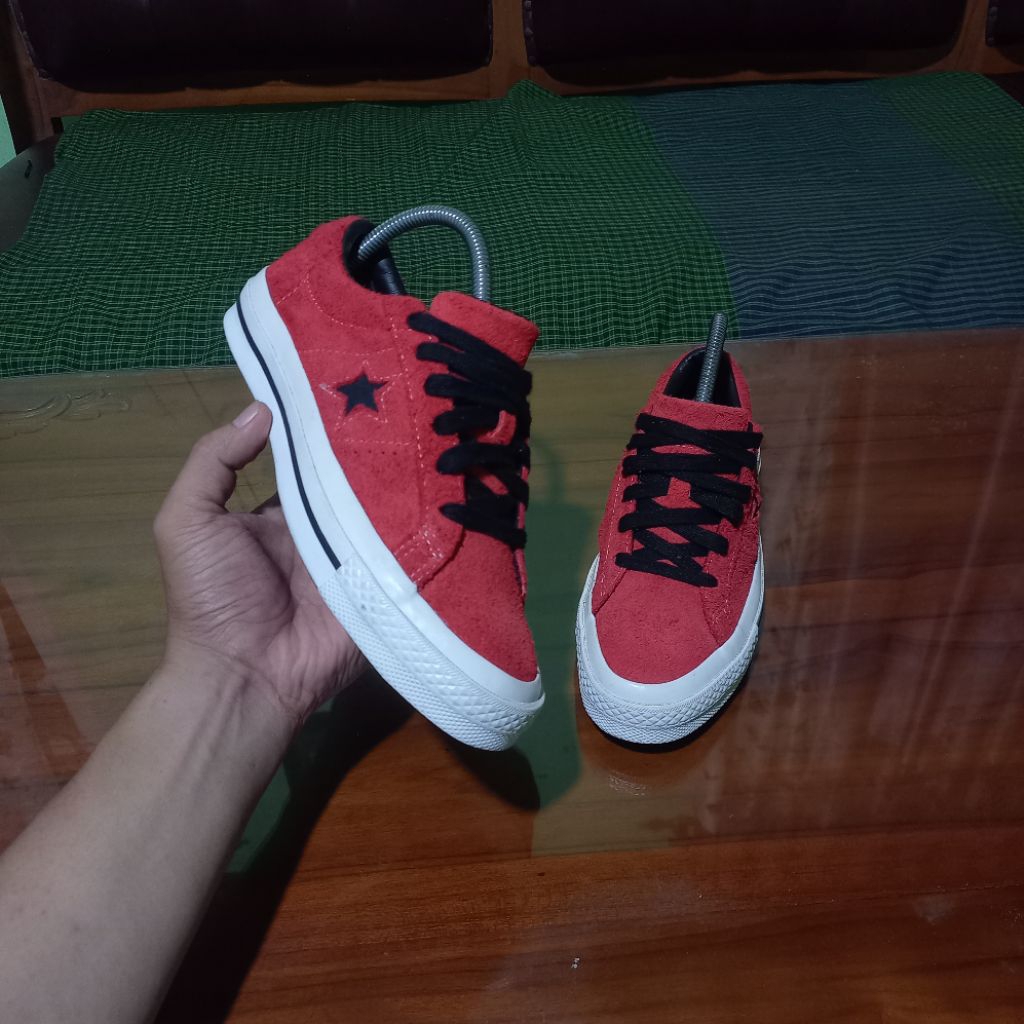 CONVERSE ONE STAR RED SUEDE SEPATU SECOND BRANDED SNEAKERS PRIA WANITA