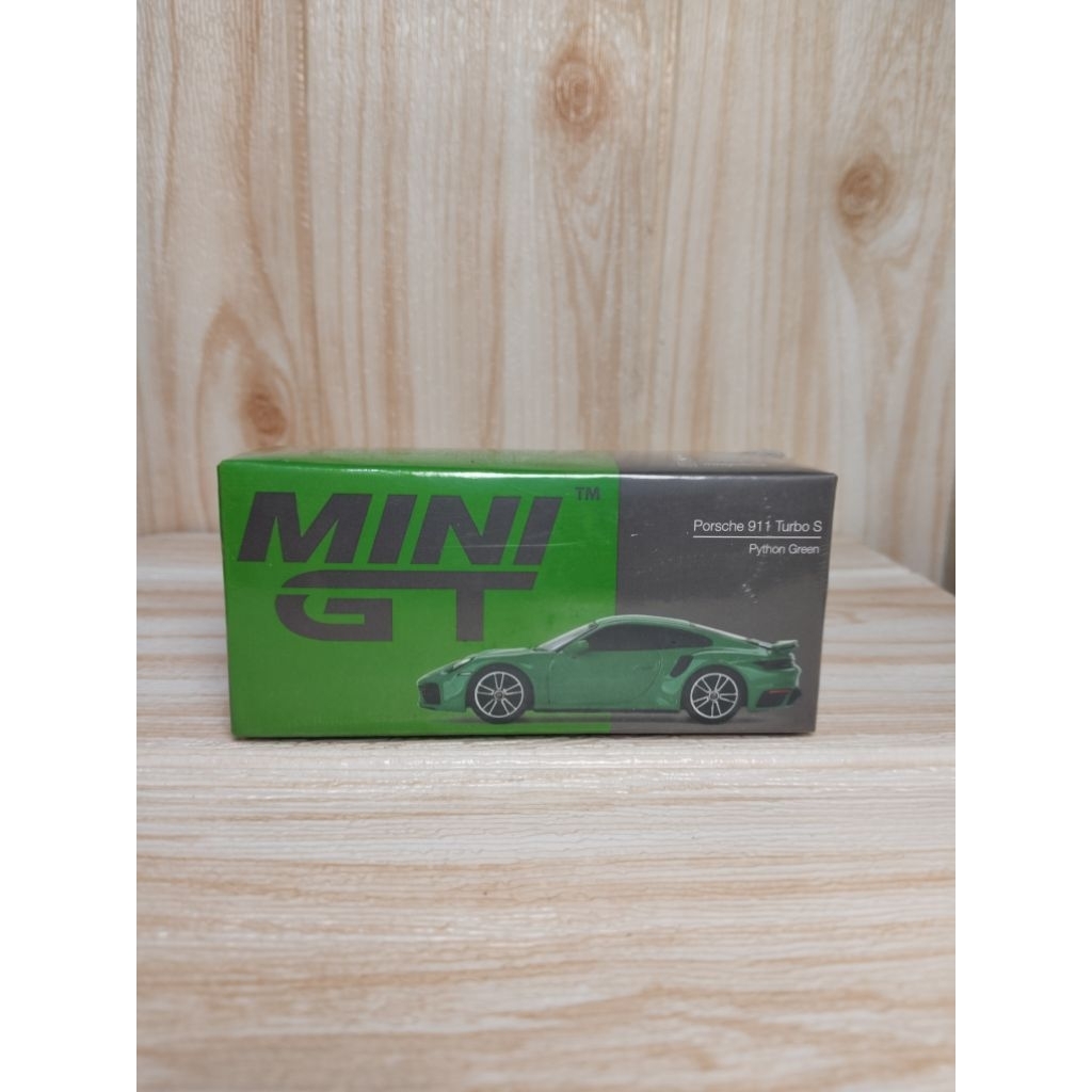 Mini GT Porsche 911 Turbo S Green 525