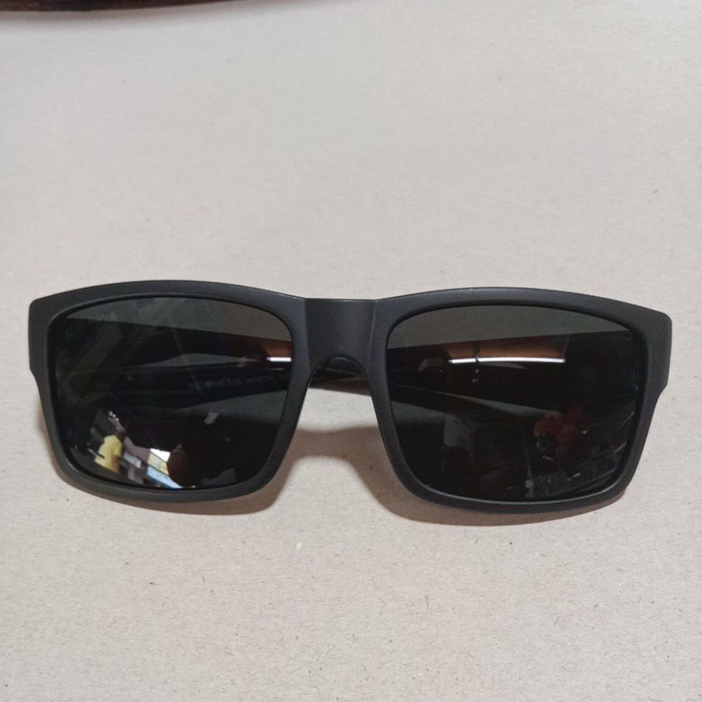 kacamata hitam (sunglasses) Mortal 3002