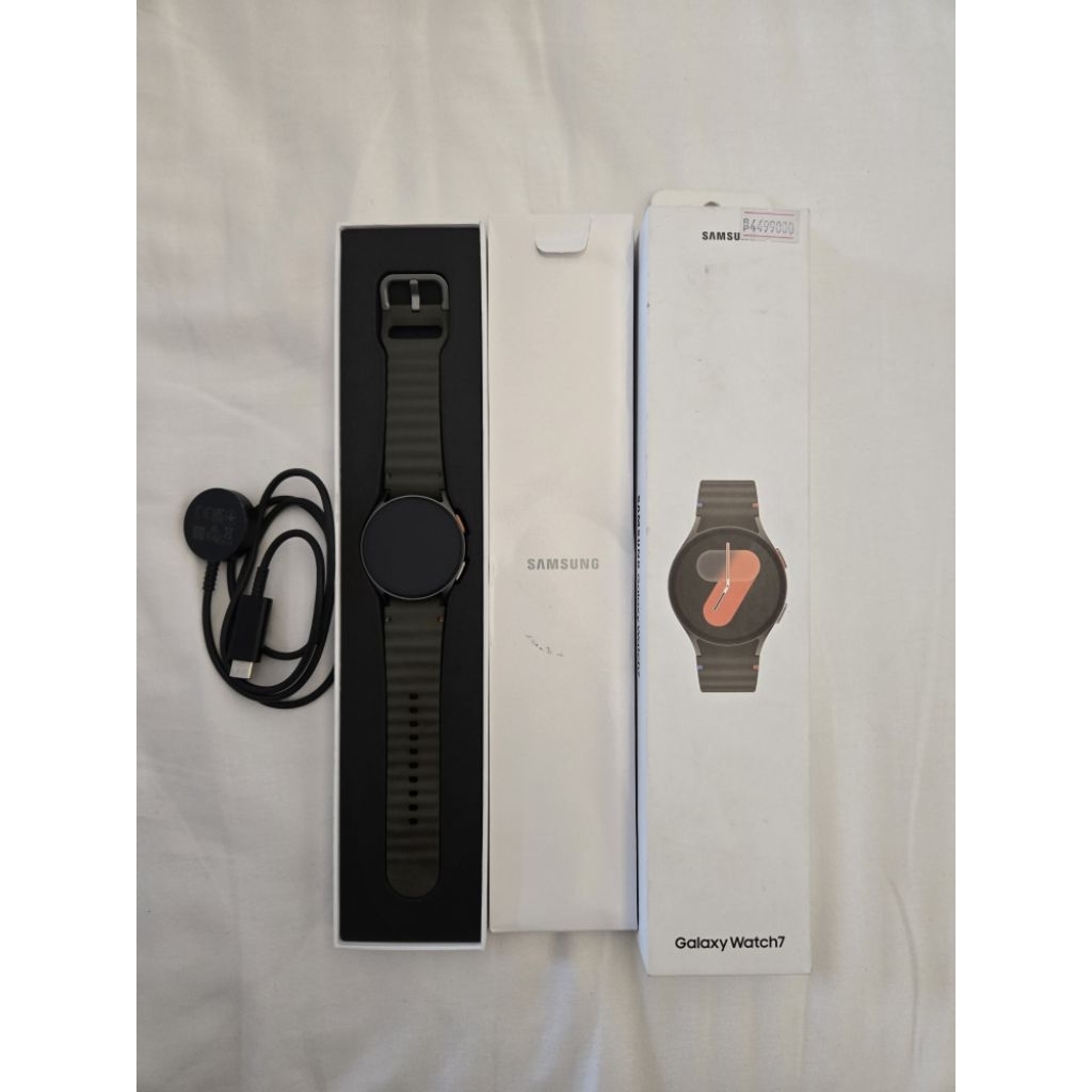 Jual Preloved Samsung Galaxy Watch 7 42mm - Unit Mulus, Fungsi 100% Normal