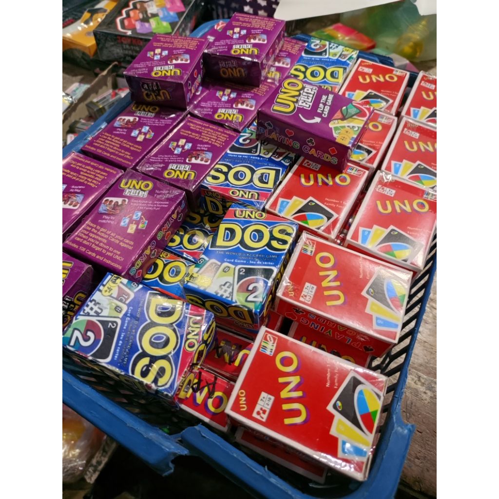 Mainan Kartu Uno Mini Kartu Permainan Uno Flip