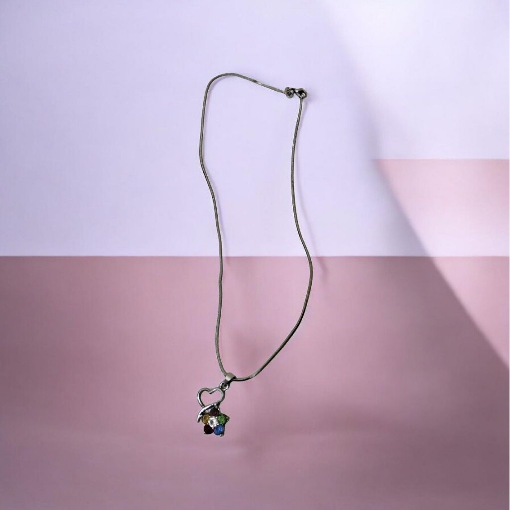 kalung titanium + liontin love