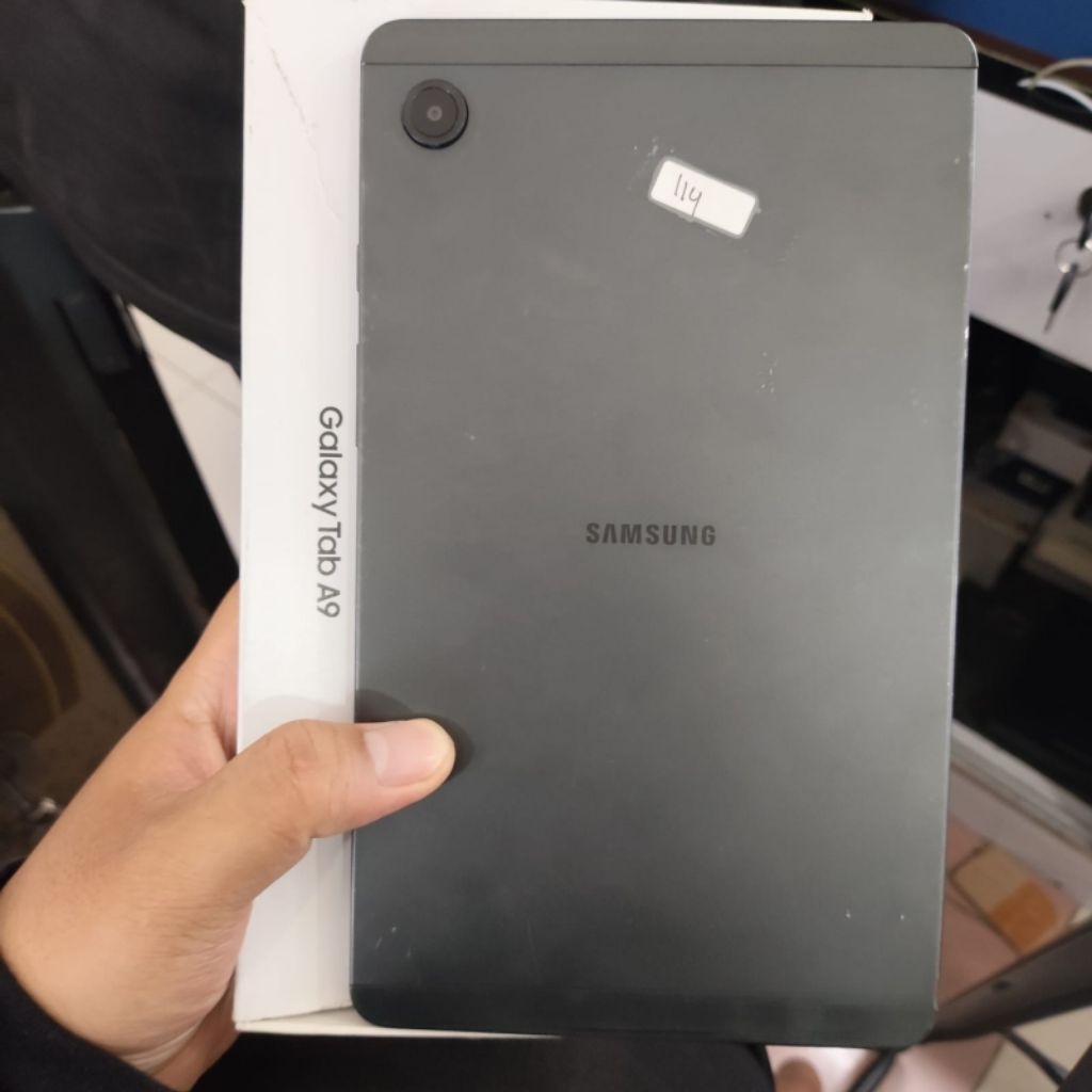 Samsung Tab A9 4/64 LTE Second Fullset Original