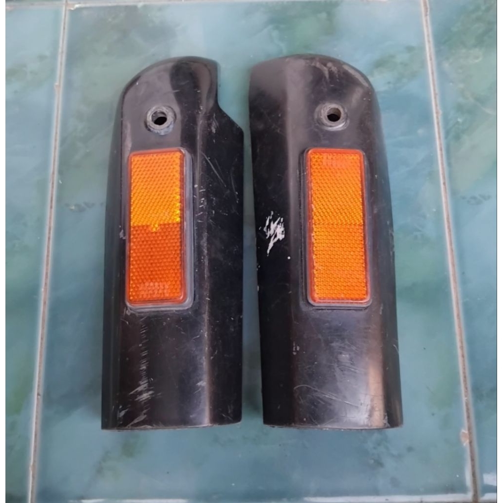 Tutup shock depan suzuki crystal cover skok suzuki crystal original