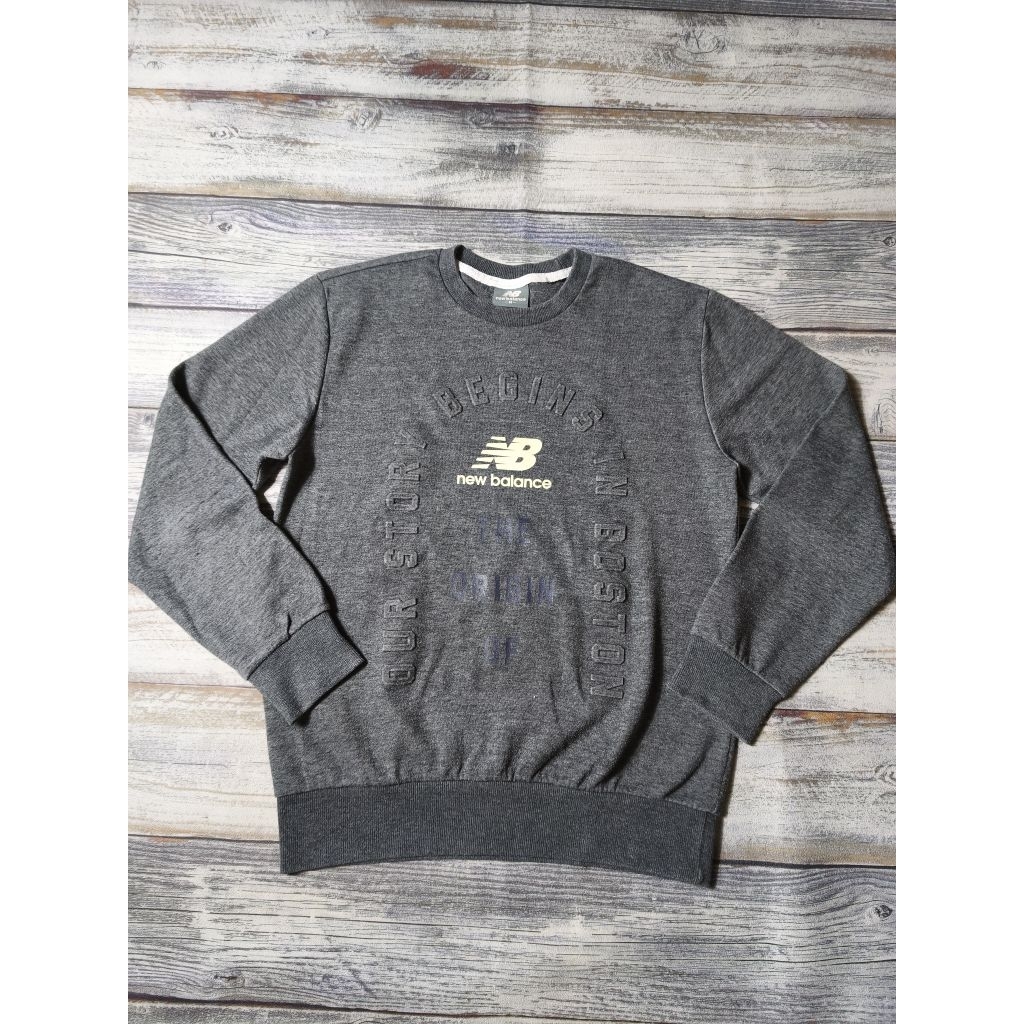Jaket New Balance NB Sweater Crew Neck T Shirt Hangout Motoran Sport Branded