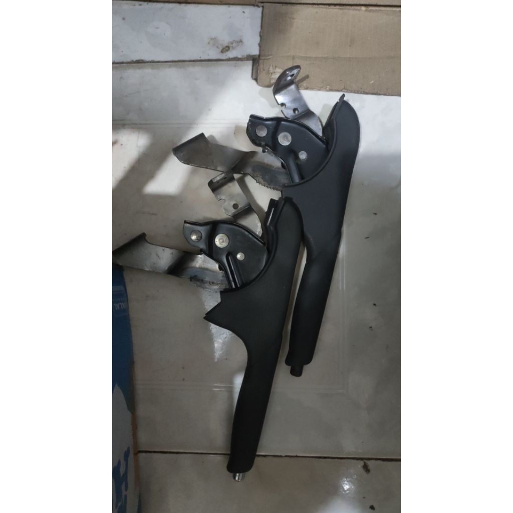 Handle Rem Tangan Avanza Xenia Rush Terios