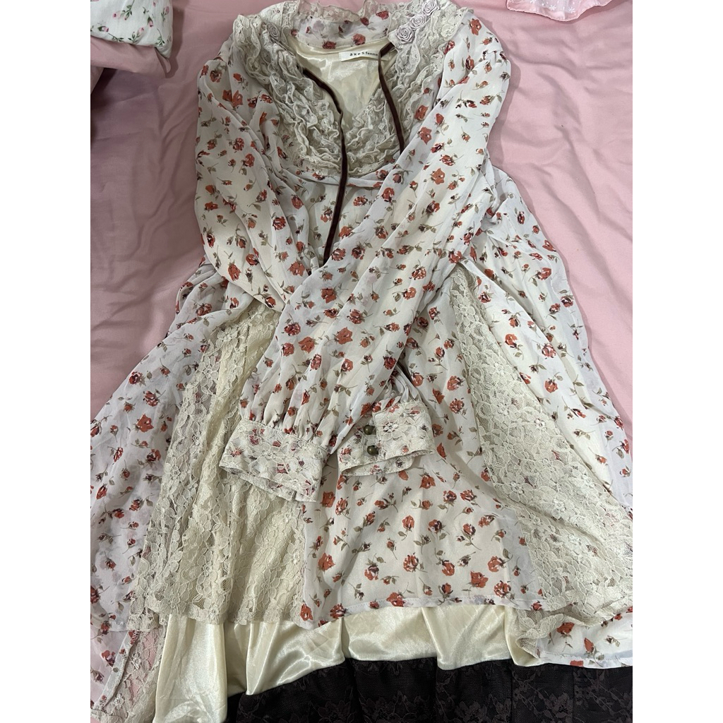 [PRELOVED] Vintage, Fairycore, Old Money, Grunge, Mori, axes femme