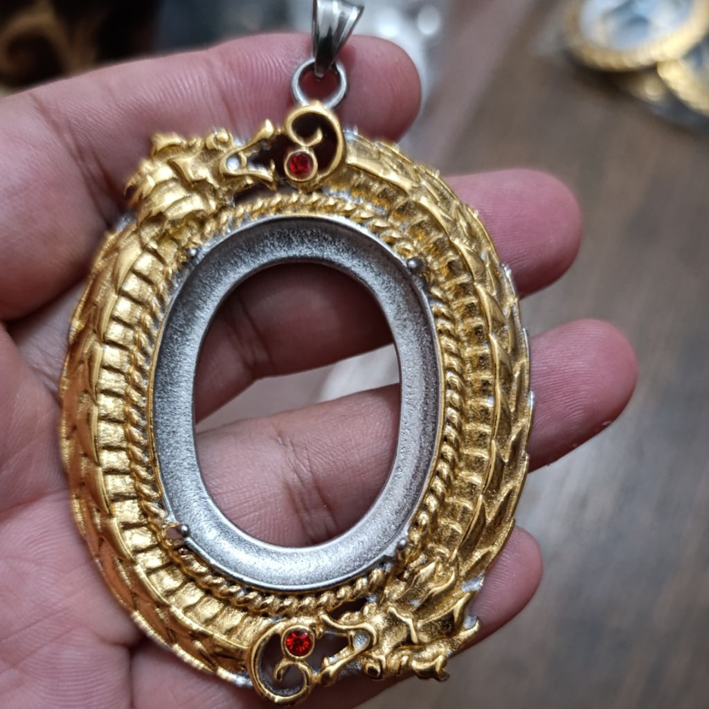 CL 22 Cangkang Liontin Emban Jumbo 42x32 mm Titanium super untuk pancawarna, jasper, kalsedon, junde