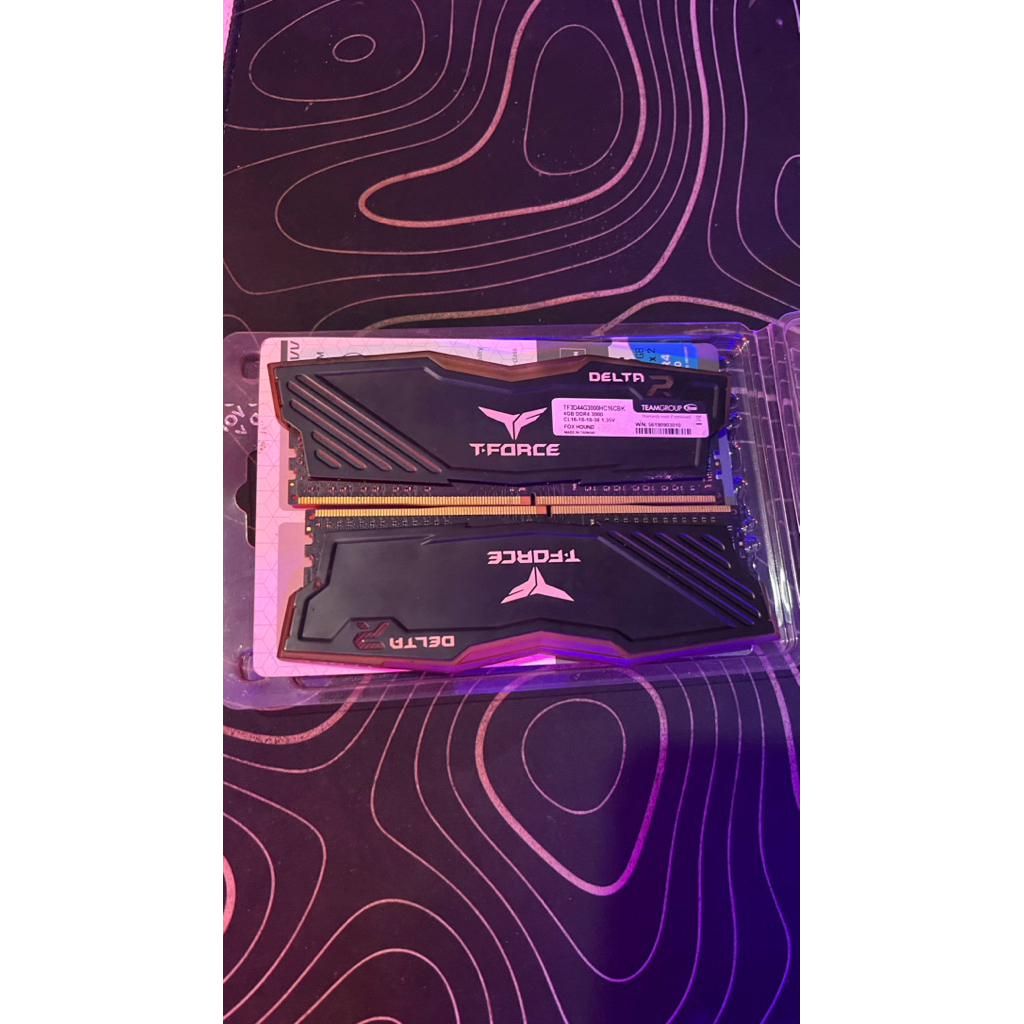 RAM T-Force Delta RGB 8GB Kit (2x4GB) DDR4 3000MHz SECOND