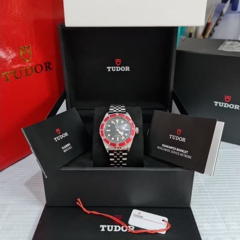 TUDOR BLACK BAY AUTOMATIC MOVEMENT REFF M7941A1A0RU-0003 FULLSET