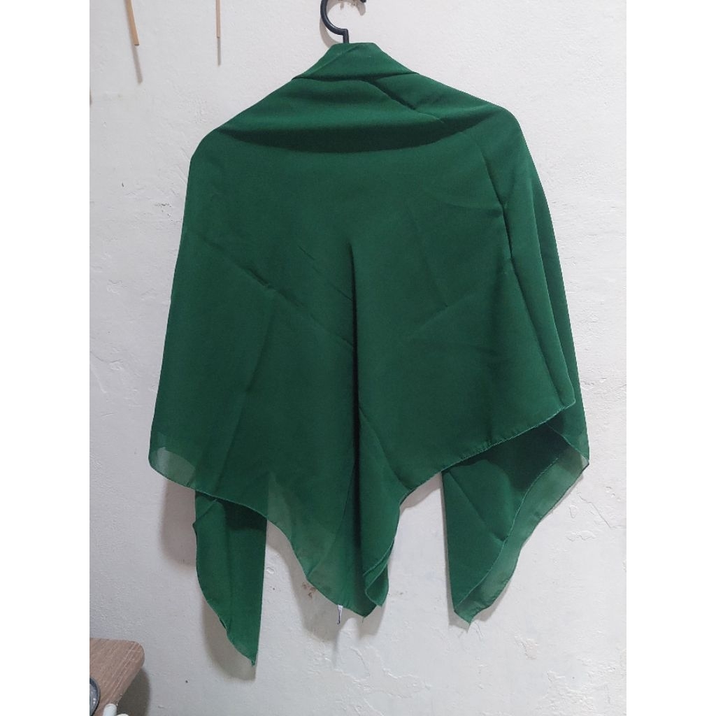 PreLoved_Hijab Segi Empat Elzahra_warna Hijau Botol