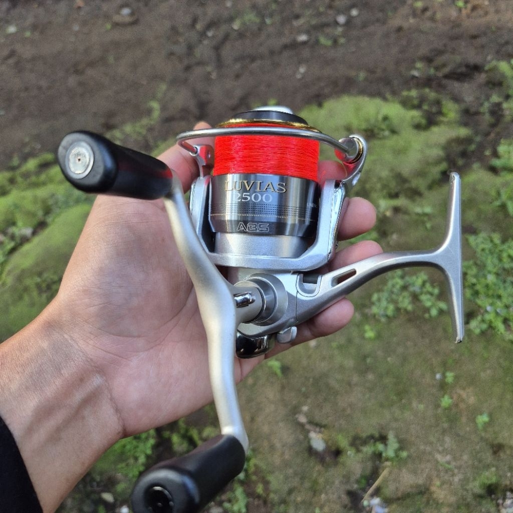 Daiwa Luvias 2500 tahun 2003 (handle pakai double handle & knob rcs)