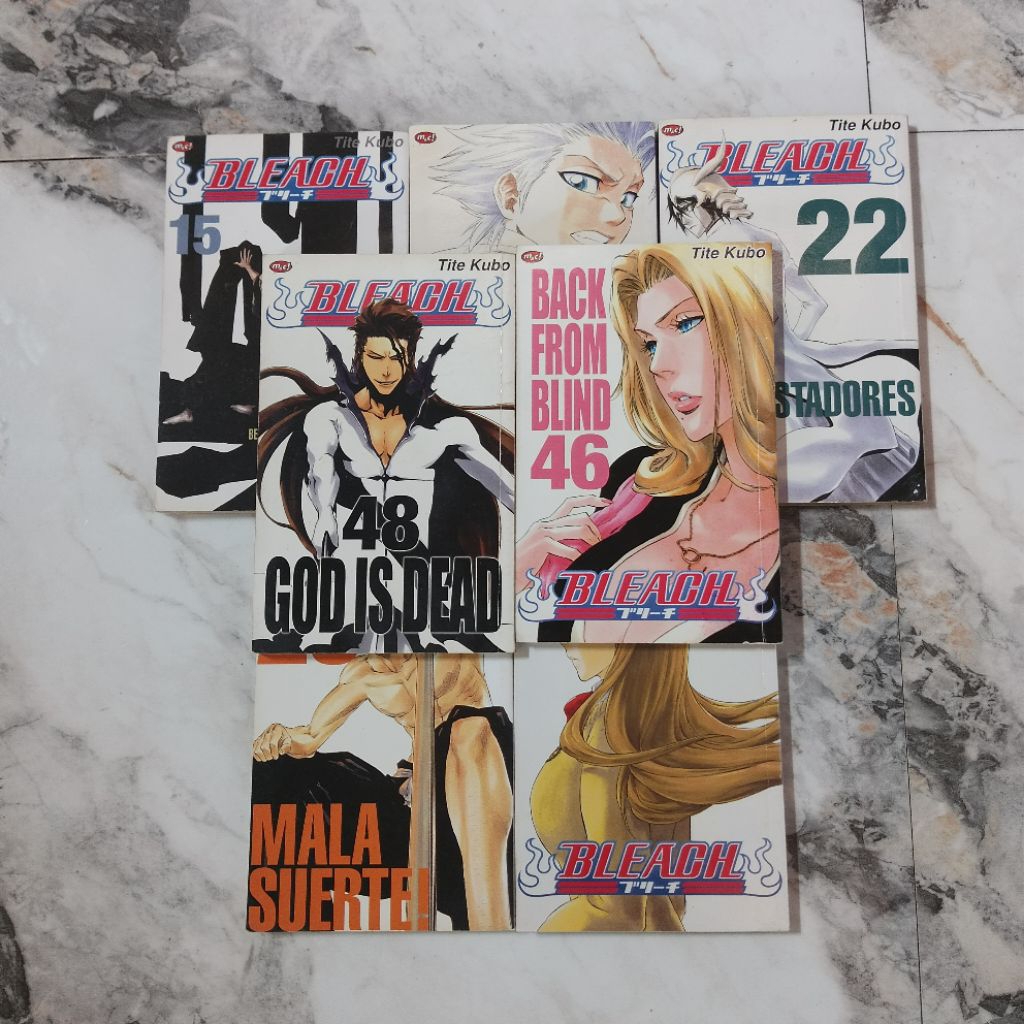 Komik Bleach set acak