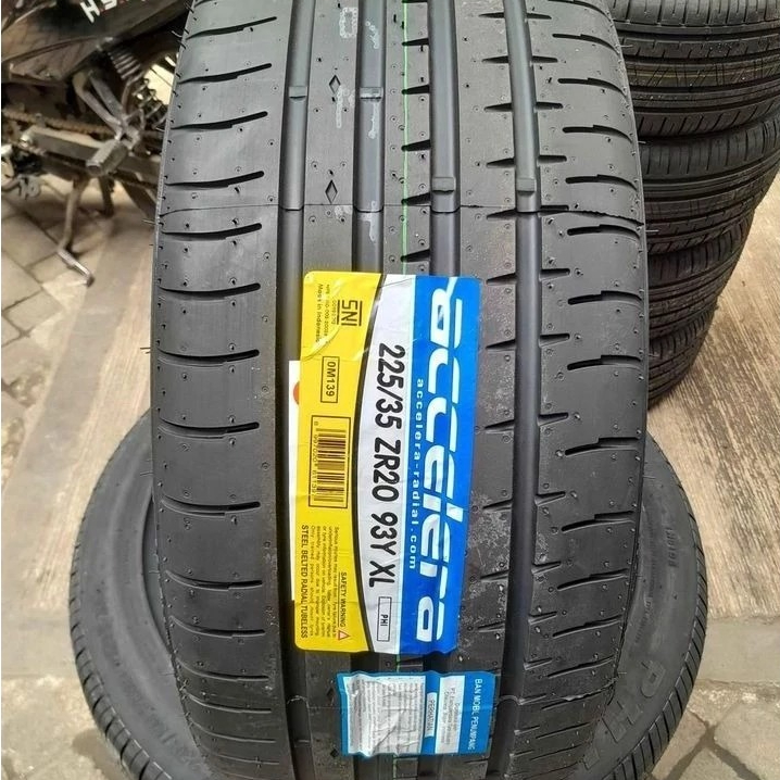 BAN MOBIL MERK ACCELERA PHI UKURAN 225 35 RING 20