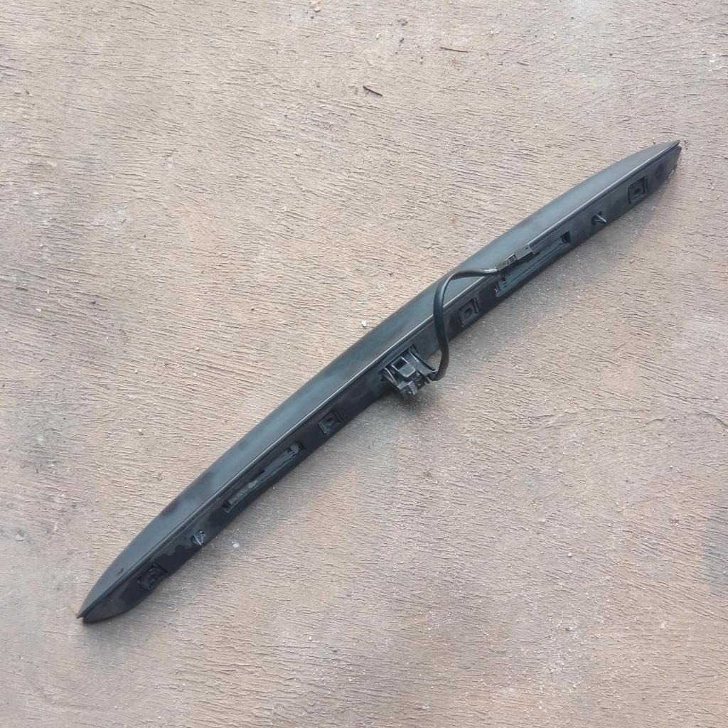 Lis Handle Bagasi Trunklid BMW E46 Thn 99-04