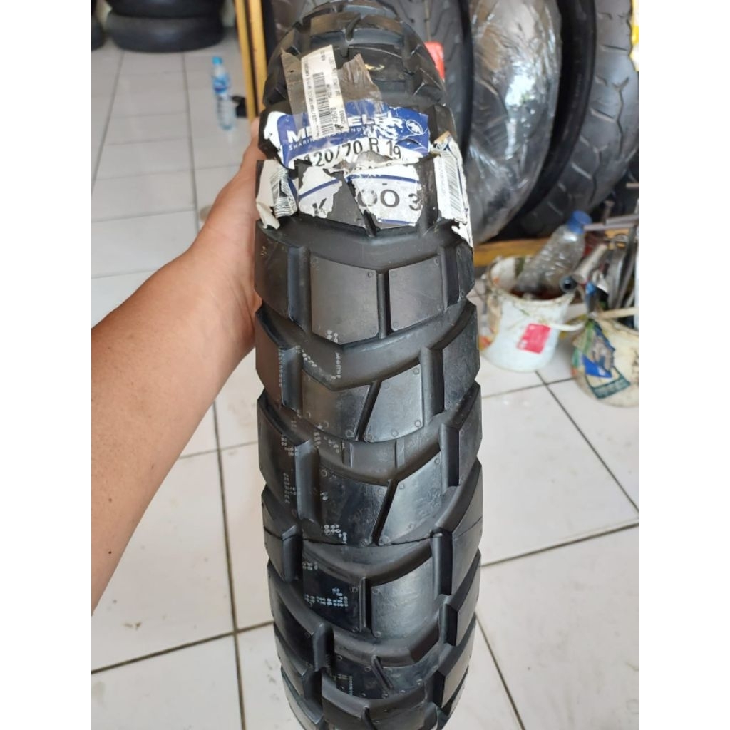 metzeler karoo 3. 120/70-19 nos