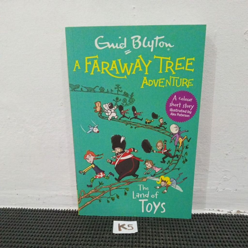A FARAWAY TREE ADVENTURE - ENID BLYTON