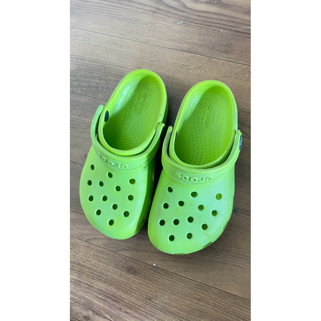 Crocs kids preloved
