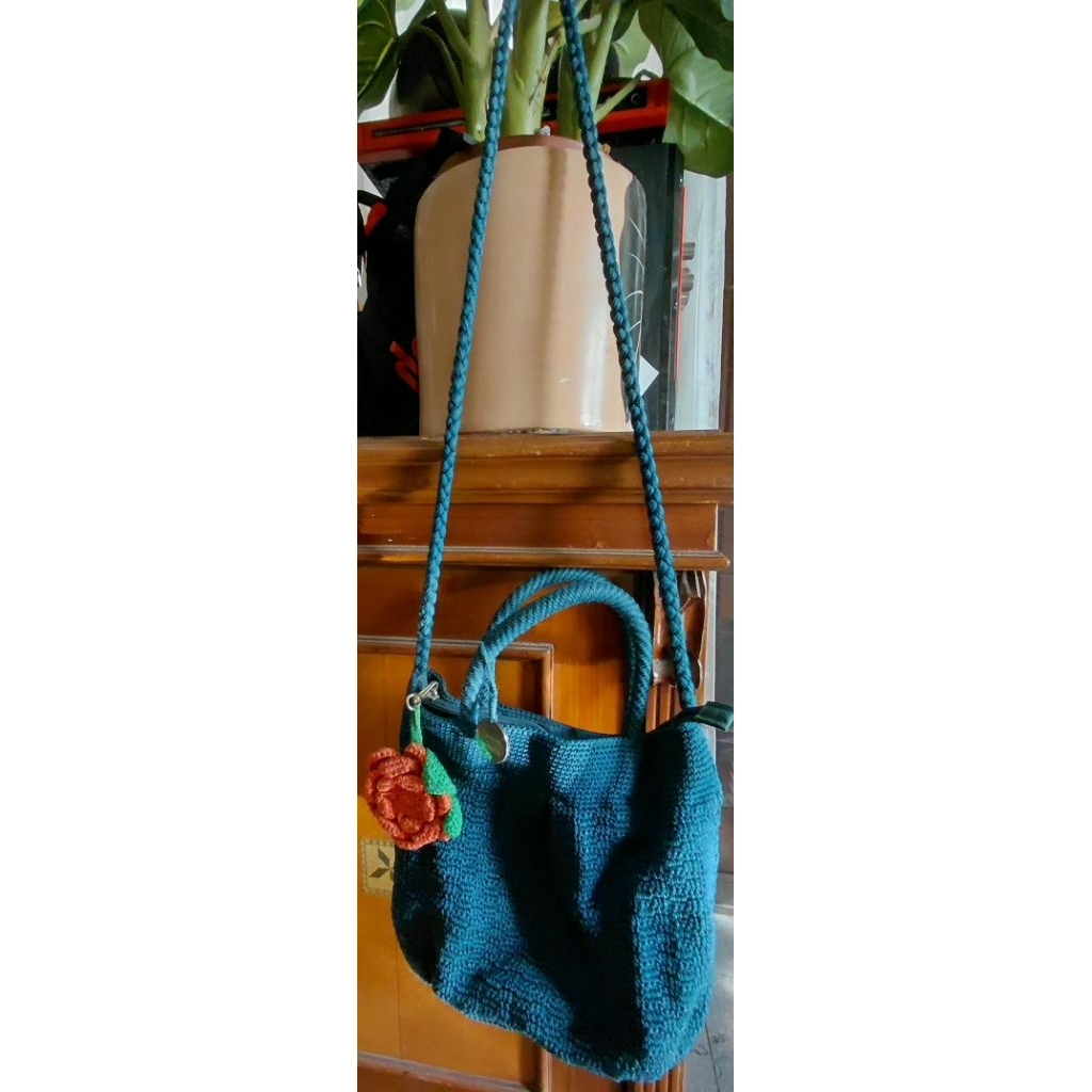 Peloved Tas Selempang Biru Toska Dowa original 100%