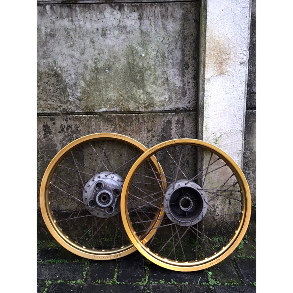 Velg Rossi Italy Lawasan 160/185-17 Set Tromol CB100 Original