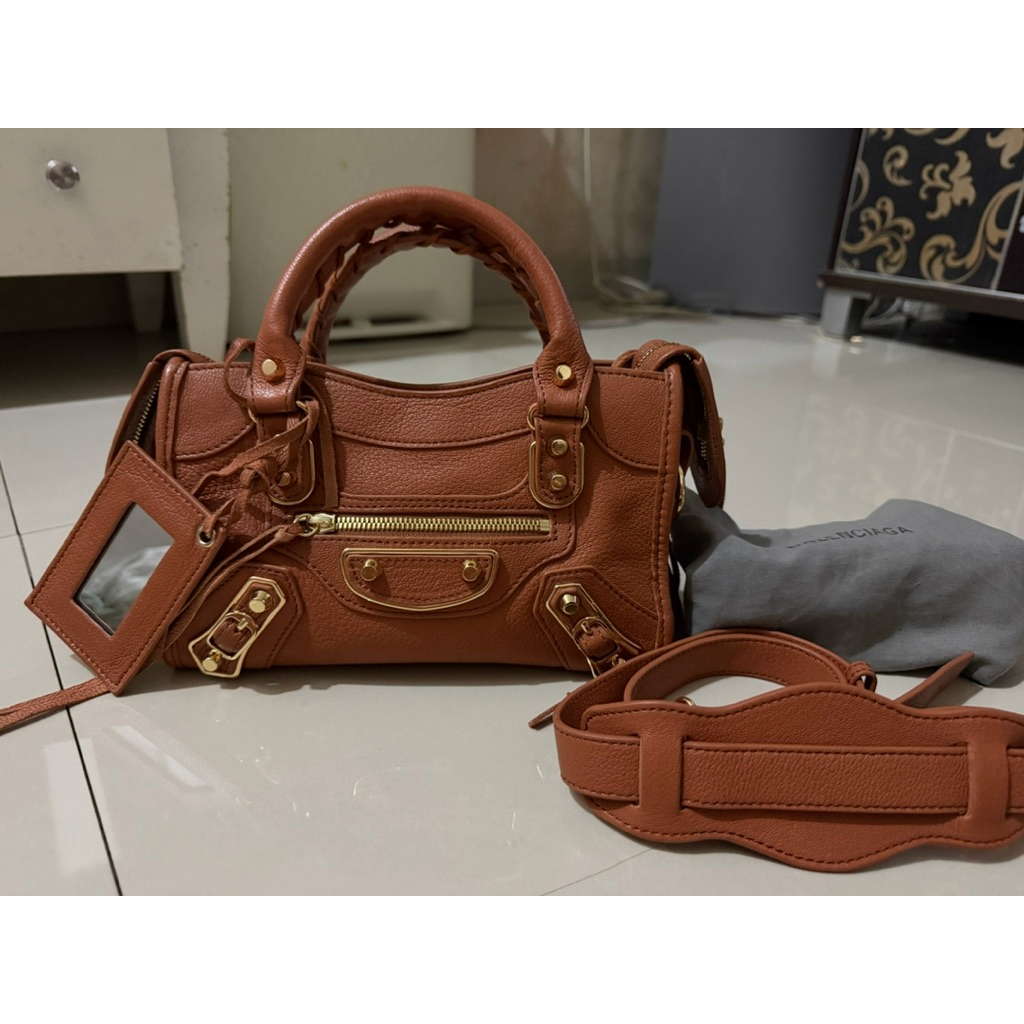 BalenciagaMiniCity