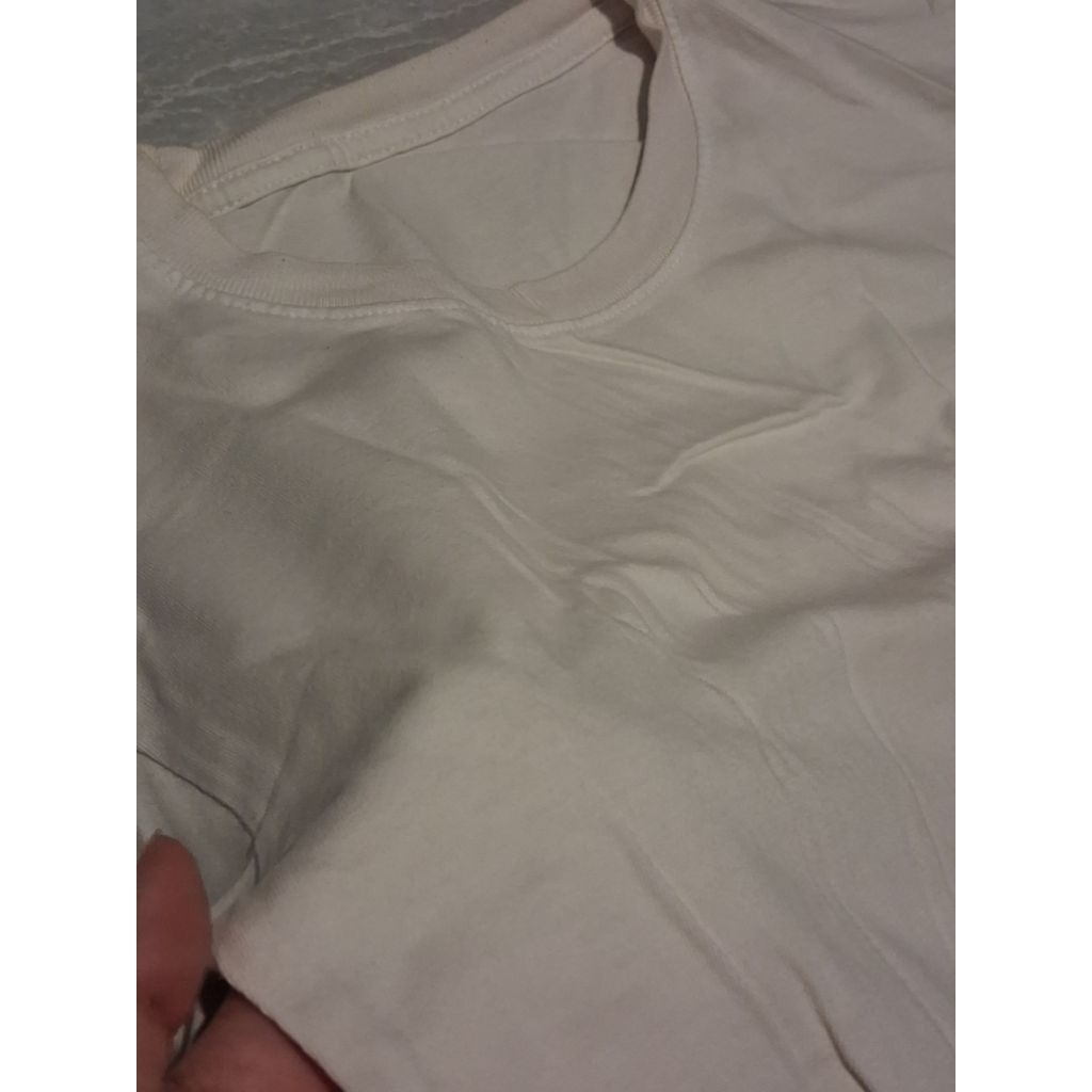 Baju putih polos wanita