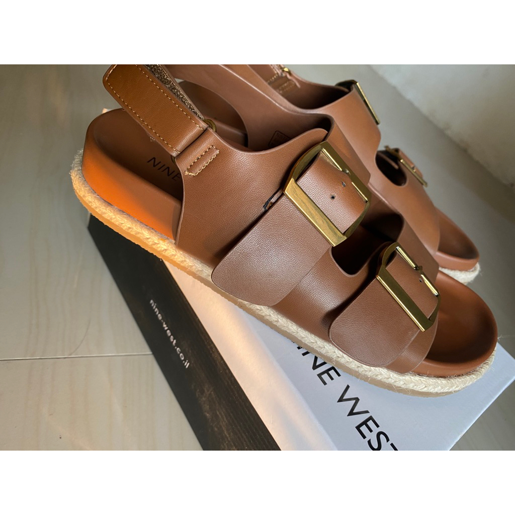 PRELOVED PAYLESS