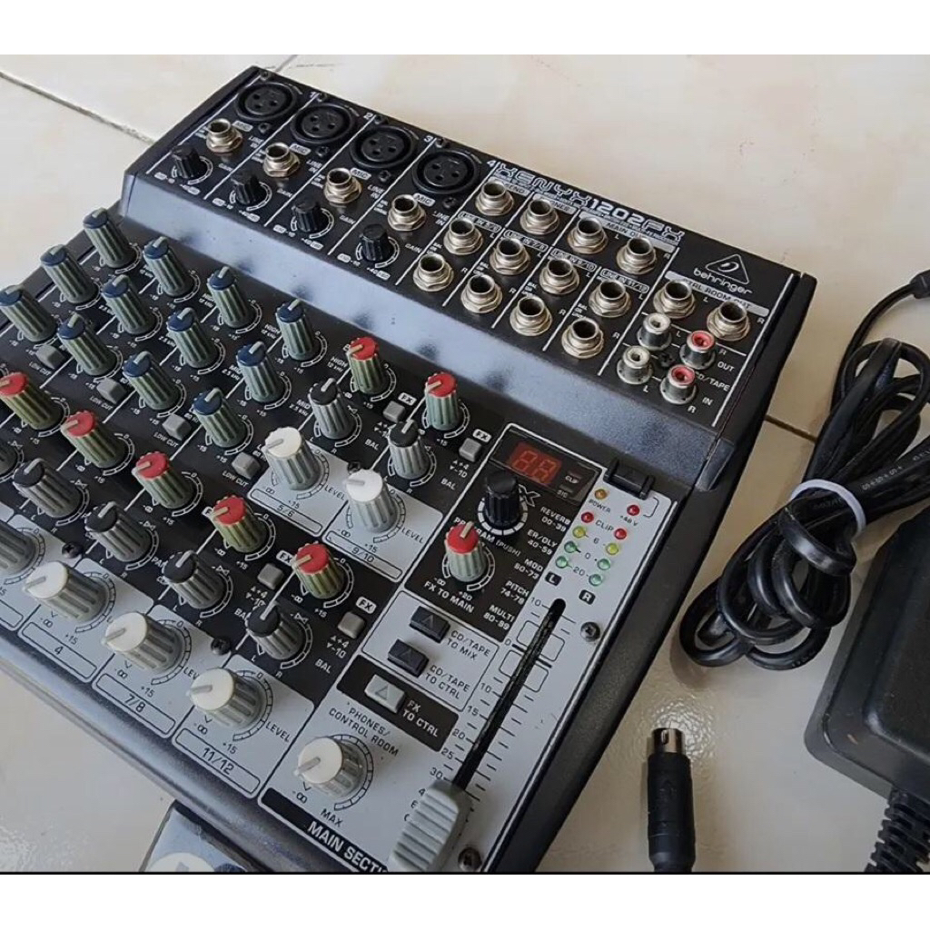 Mixer behringer Ori xenyx 1202fx second segel