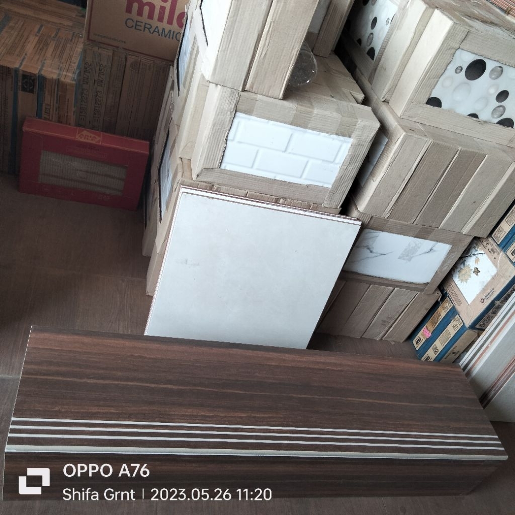 Granit lantai 30x90+20x90  30x100+20x100.Brown Elmwood/Indogress